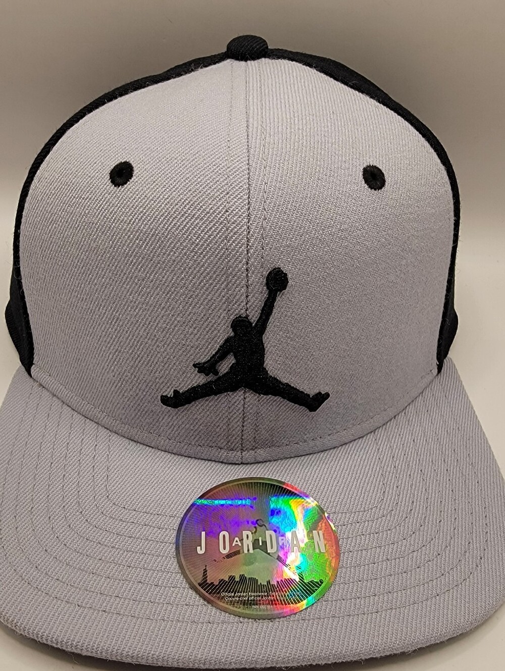 Jordan Two-Tone Gray and Black Snapback Hat